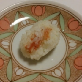 ごま油が香る 明太子入りおにぎり レシピ 作り方 By みずたまsweet 楽天レシピ ごま油が香る 明太子入りおにぎり レシピ 作り方 By みずたまsweet 楽天レシピ
